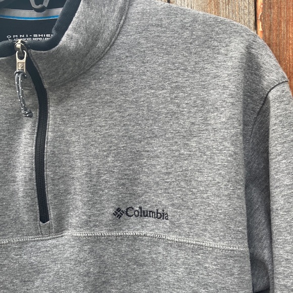 Columbia 1/4 zip base layer - Picture 2 of 4